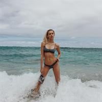 Shannon Barker sexy in bikini