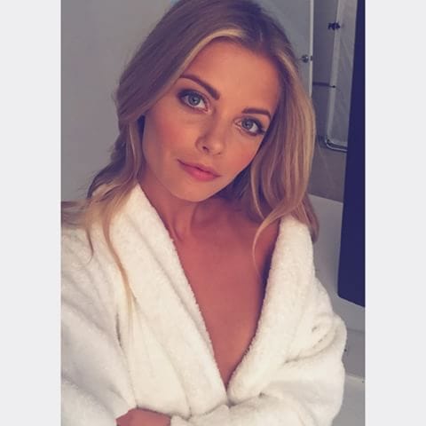 Alina Boyko taking a selfie