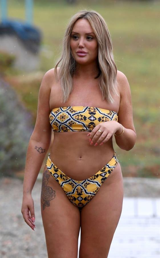 Charlotte Crosby in a sexy bikini seen by paparazzi.




























