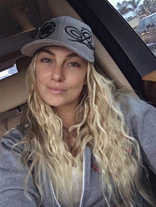 Amber Nichole Selfie Pictures Amber Nichole nude the fappening leaked photos full set showing her pussy, ass, and boobs.