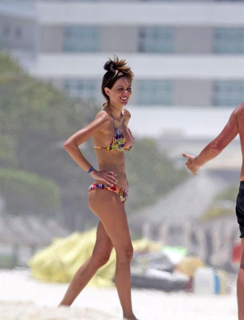 Patricia Zavala sexy ass in a bikini seen at the beach by paparazzi.




