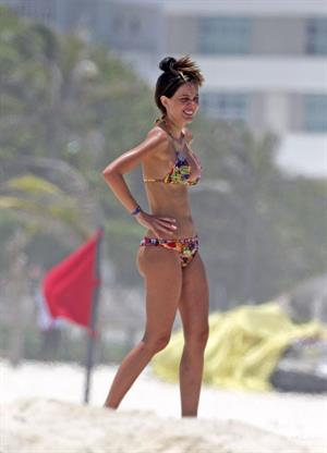 Patricia Zavala sexy ass in a bikini seen at the beach by paparazzi.




