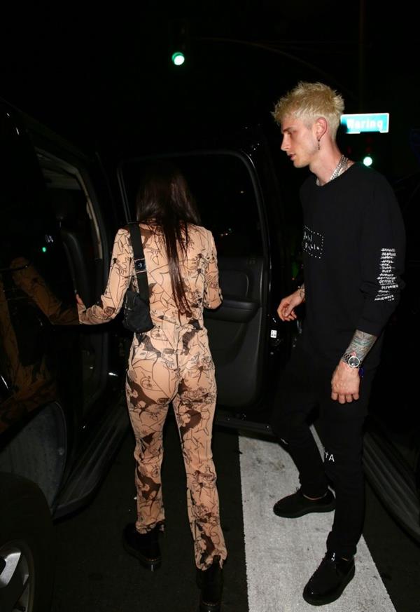 Chantel Jeffries sexy ass in a see through pant suit seen by paparazzi with Machine Gun Kelly.









