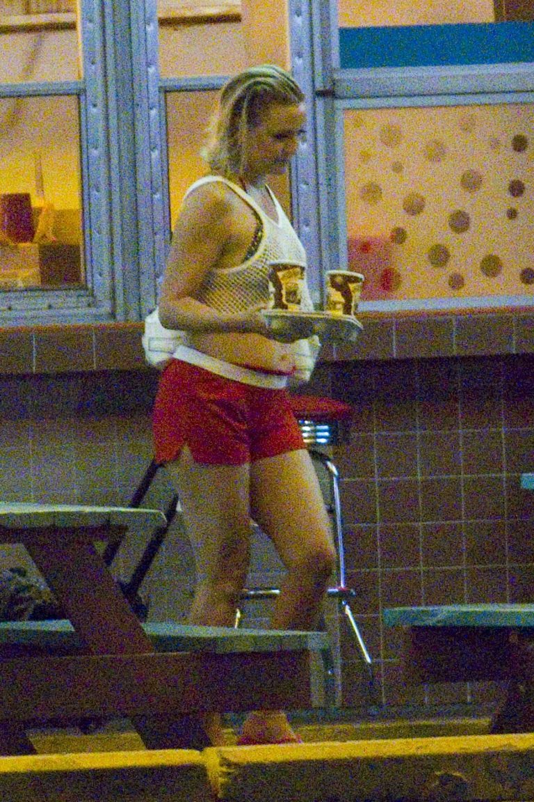 Kate Hudson Pictures Kate Hudson looking sexy in a bikini top seen by paparazzi.