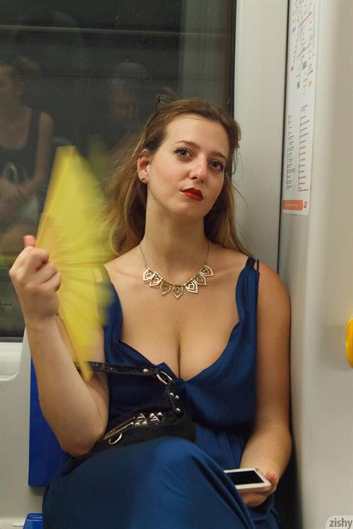 Sera Rossini Pictures Busty Sera Rossini