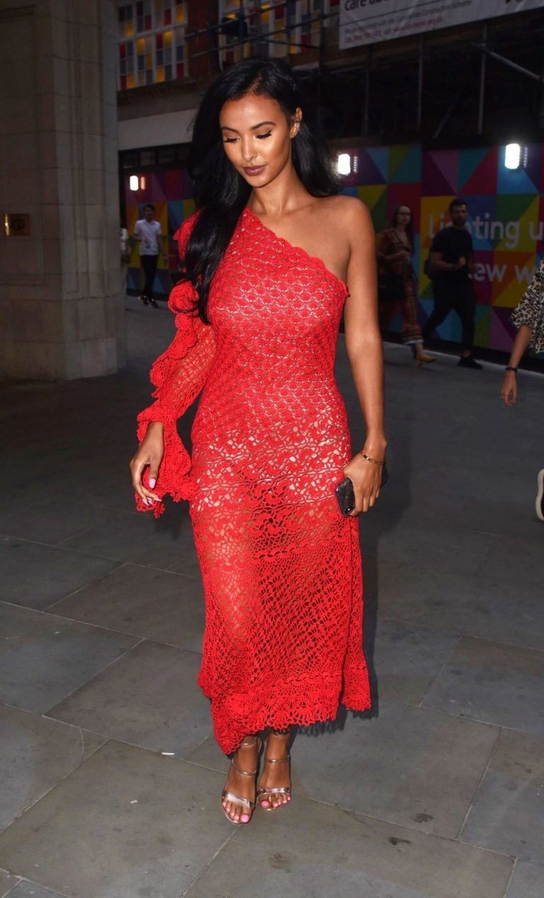 Maya Jama sexy ass in a see through dress seen by paparazzi.
















