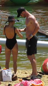 Elsa Pataky sexy ass and cleavage in a swimsuit seen by paparazzi with Chris Hemsworth.














