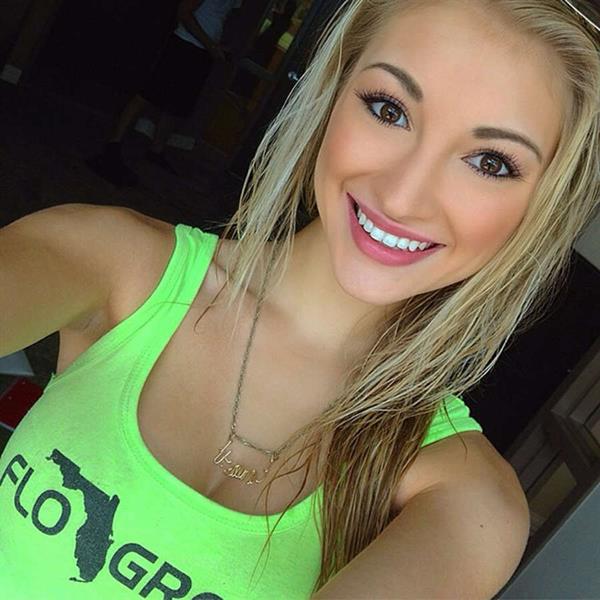 Anna Faith Carlson taking a selfie