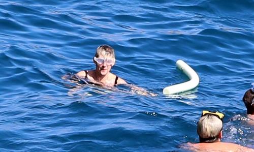 Kristen Stewart Bikini Pictures Kristen Stewart and Stella Maxwell sexy lesbians making out on a boat in bikinis seen by paparazzi.