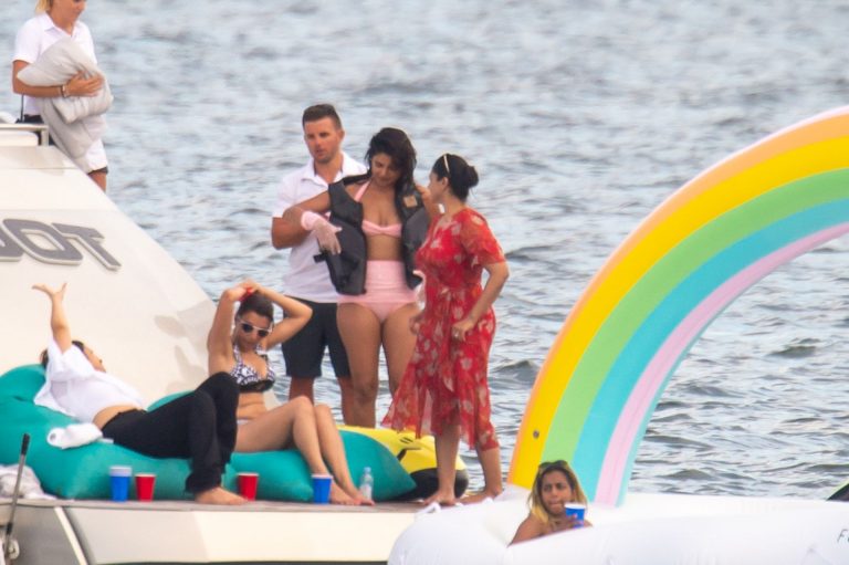Priyanka Chopra Pictures Priyanka Chopra sexy ass in a bikini partying on a yacht seen by paparazzi.