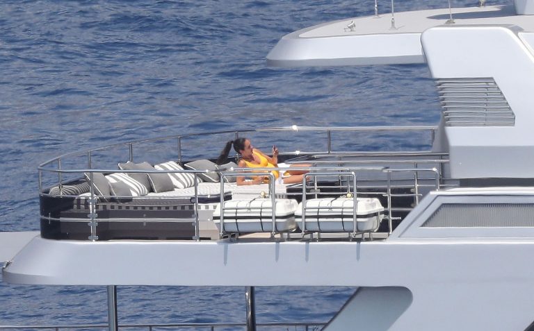 Silvia Toffanin Pictures Silvia Toffanin nipple pokies in a wet sexy swimsuit seen by paparazzi on a yacht.