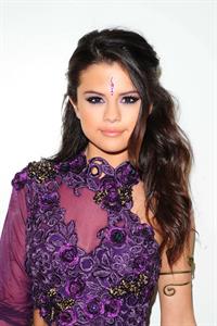 Selena Gomez Backstage at Dancing With the Stars in LA 4/16/13 