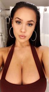 Sarah MacDonald taking a selfie