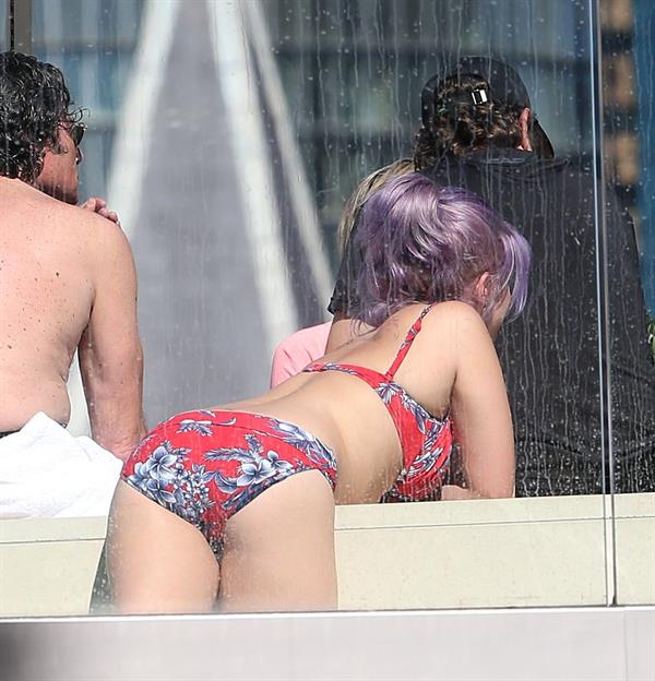 Kelly Osbourne in a bikini - ass