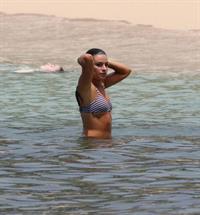 Lea Michele sexy ass in a bikini seen at the beach by paparazzi.











