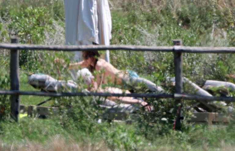 Alejandra Silva Pictures Alejandra Silva caught topless with her nude boobs exposed by paparazzi on vacation.