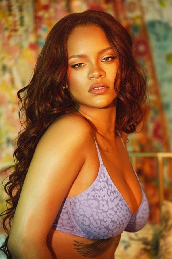 Rihanna sexy new lingerie photos of her Fenty line in a bra and panties.



