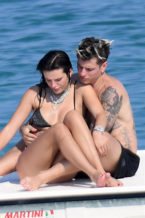 Bella Thorne making out and having fun with her boyfriend in a sexy little bikini seen by paparazzi.






