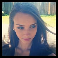 Rachel Cook taking a selfie