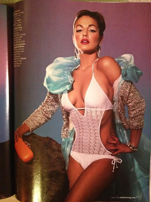 Jessica Ashley in lingerie