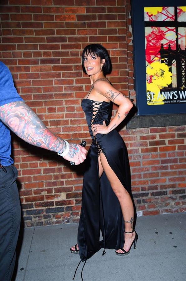 Halsey sexy in a very revealing laced dress seen by paparazzi arriving to DKNY fashion show in New York.






















