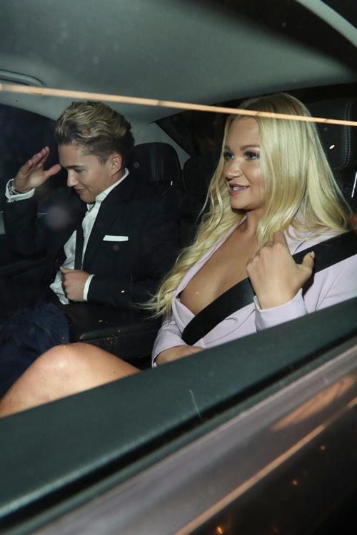 Abbie Quinnen Pictures Abbie Quinnen nip slip wardrobe malfunction seen by paparazzi showing her braless boobs flashing her tits.