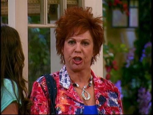 Vicki Lawrence