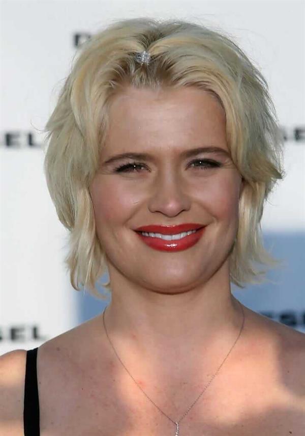 Kristy Swanson