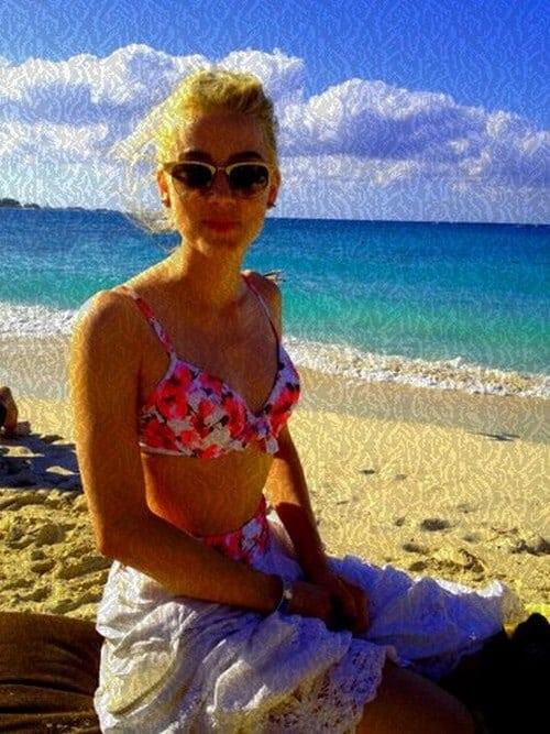 Amber Heard in a bikini