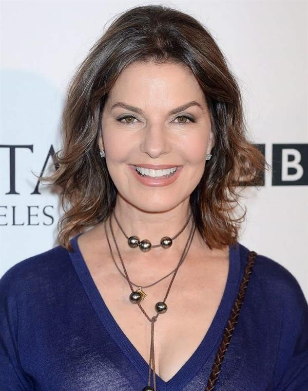 Sela Ward