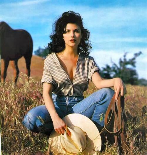 Sherilyn Fenn