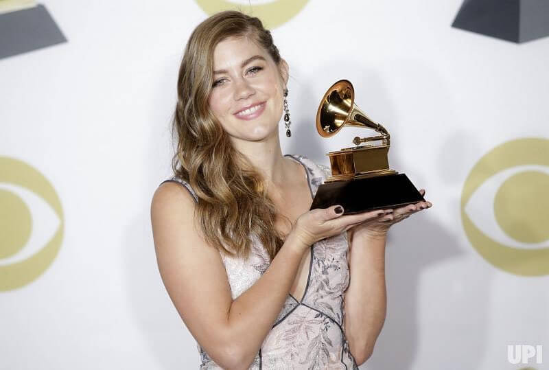 Laura Dreyfuss