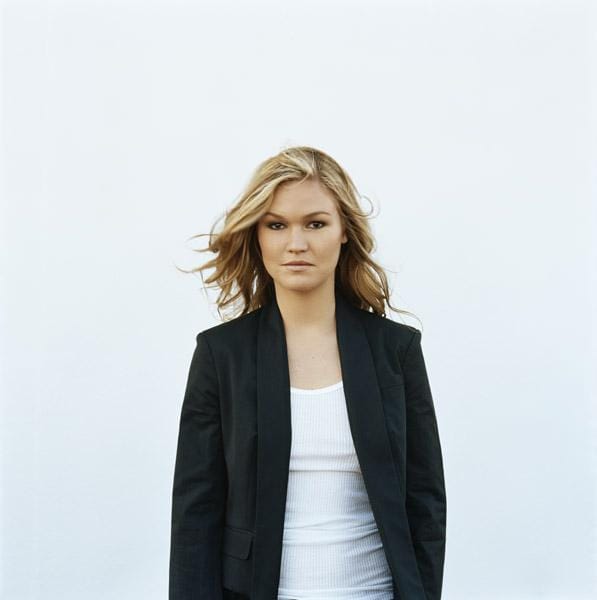 Julia Stiles
