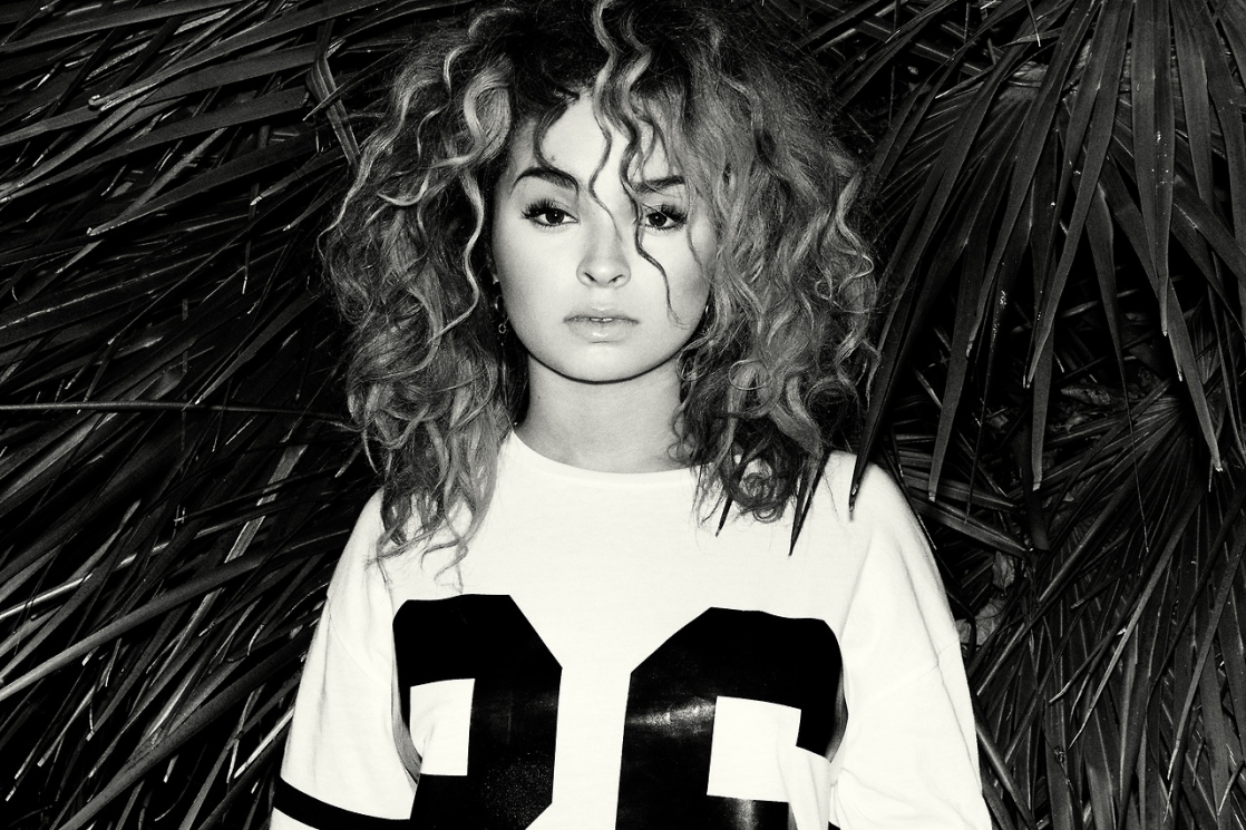 ella-eyre