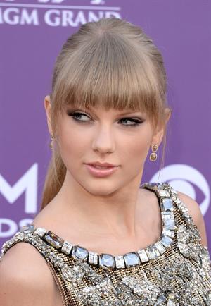 Taylor Swift 48th Annual Academy of Country Music Awards in Las Vegas 4/7/13 