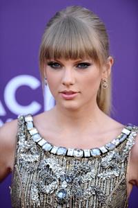 Taylor Swift 48th Annual Academy of Country Music Awards in Las Vegas 4/7/13 