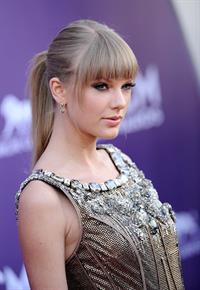 Taylor Swift 48th Annual Academy of Country Music Awards in Las Vegas 4/7/13 
