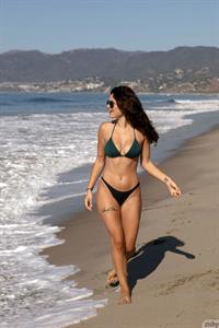 Nalani Dacus Beach Babe