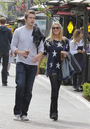 Stephanie Pratt with Robert Buckley in Los Angeles (16.05.2013) 
