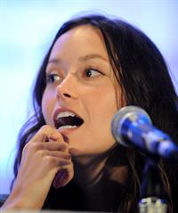Summer Glau at Wizard World Comic-Con in Chicago (Day 2) - August 10, 2013 