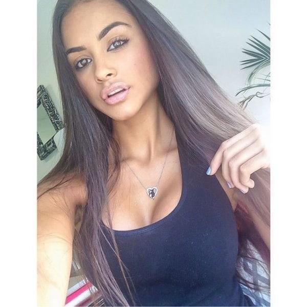 Sophia Miacova taking a selfie