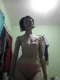 College girl 18 y.o
June 01 2001