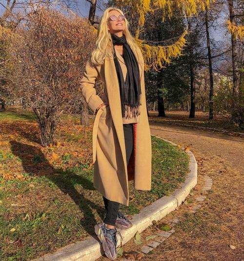 Victoria Lopyreva Pictures Victoria Lopyreva