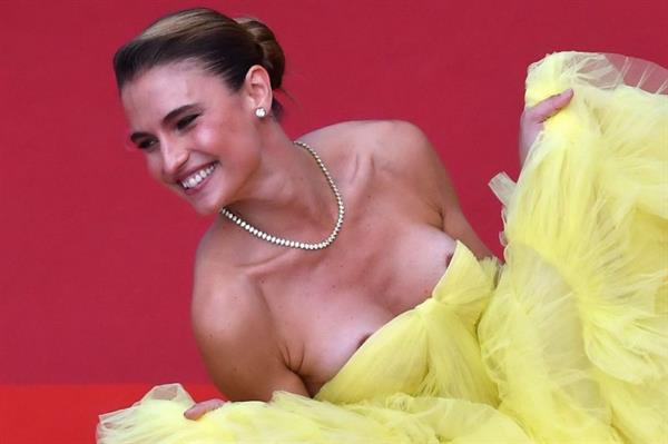 Fernanda Liz double nip slip wardrobe malfunction accidentally flashing her tits as her sexy yellow dress slips down.