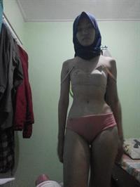 Kenya ayu lumintang in lingerie