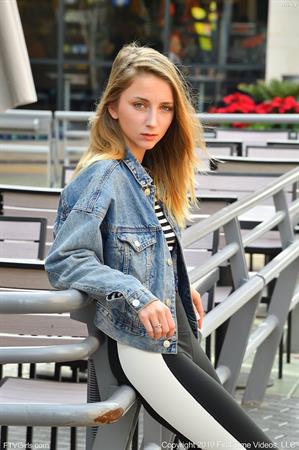 Her Privates Up Close