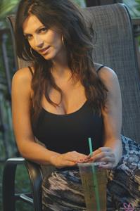 Denise Milani Photoset - Green Tea