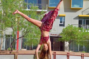 Mandy-II Nude Pictures Her Sexy Fashion