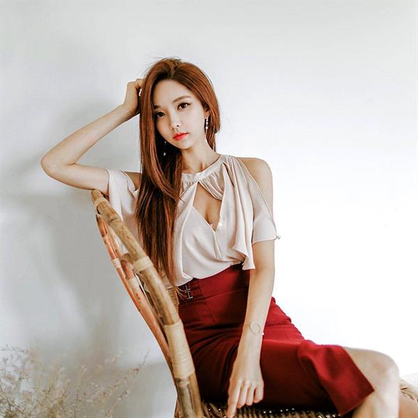 Park Soo Yeon