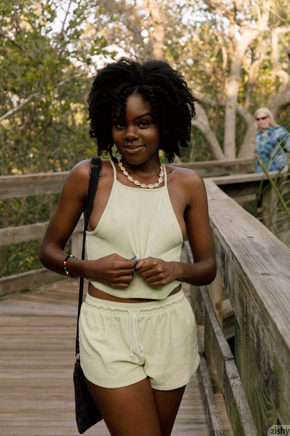 Lacole Sawyer Teasing Ebony